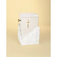 Álló márvány (onyx) urna kereszttel, tört fehér alapszínű