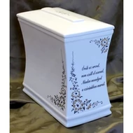 Iker fehér urna idézettel