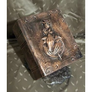 Különleges, rózsás könyv urna bronz színben