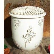 Vanda fonott rózsás urna