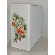 Iker fehér urna színes rózsával